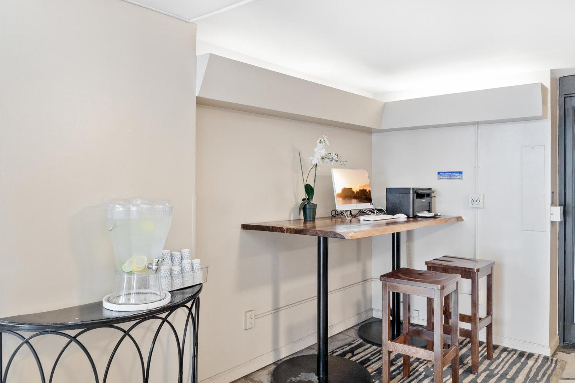 Pacific Monarch - 1 Bedroom - Ocean And City Views! 檀香山 外观 照片